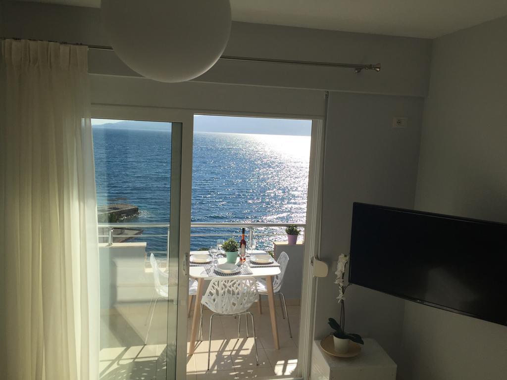 Skyfall Apartment Sarandë Esterno foto