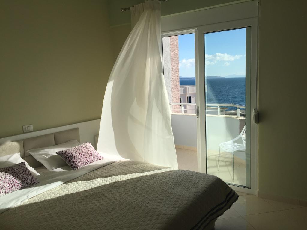 Skyfall Apartment Sarandë Esterno foto