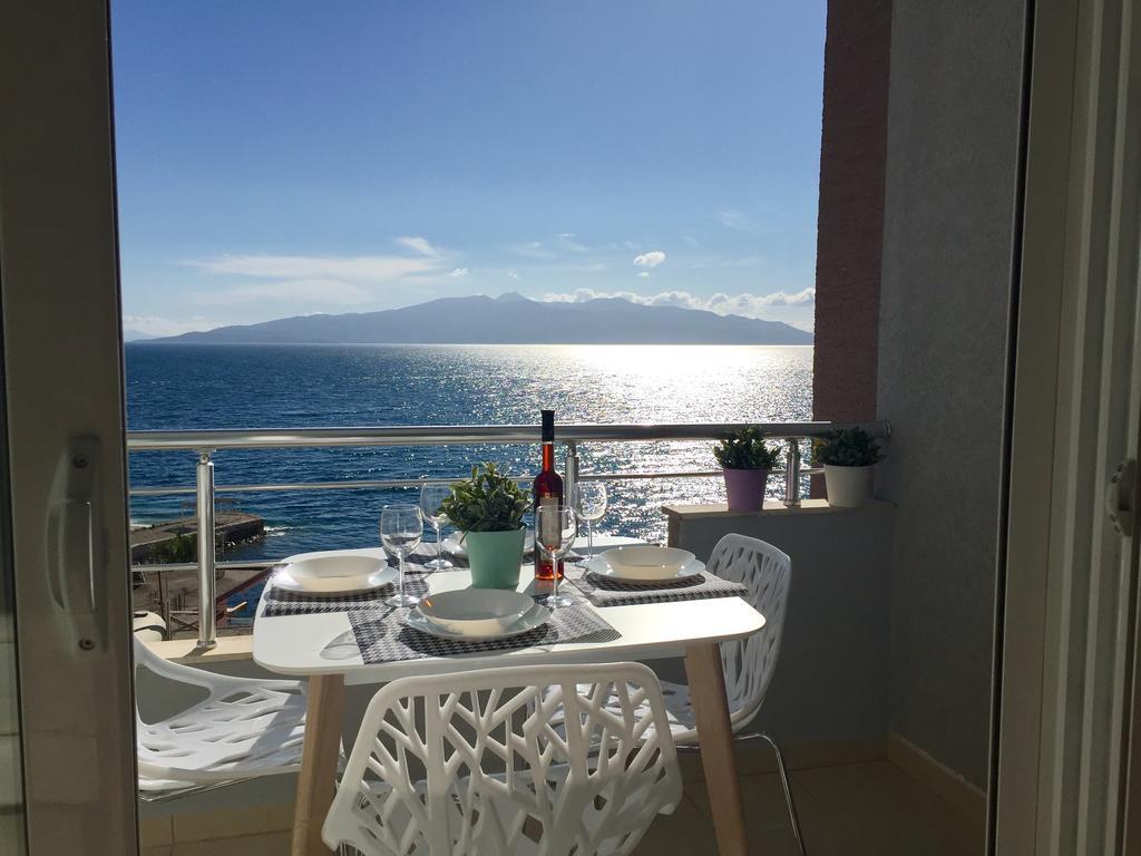 Skyfall Apartment Sarandë Esterno foto