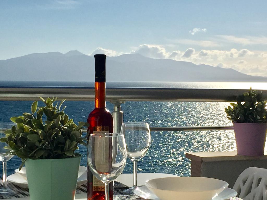 Skyfall Apartment Sarandë Esterno foto